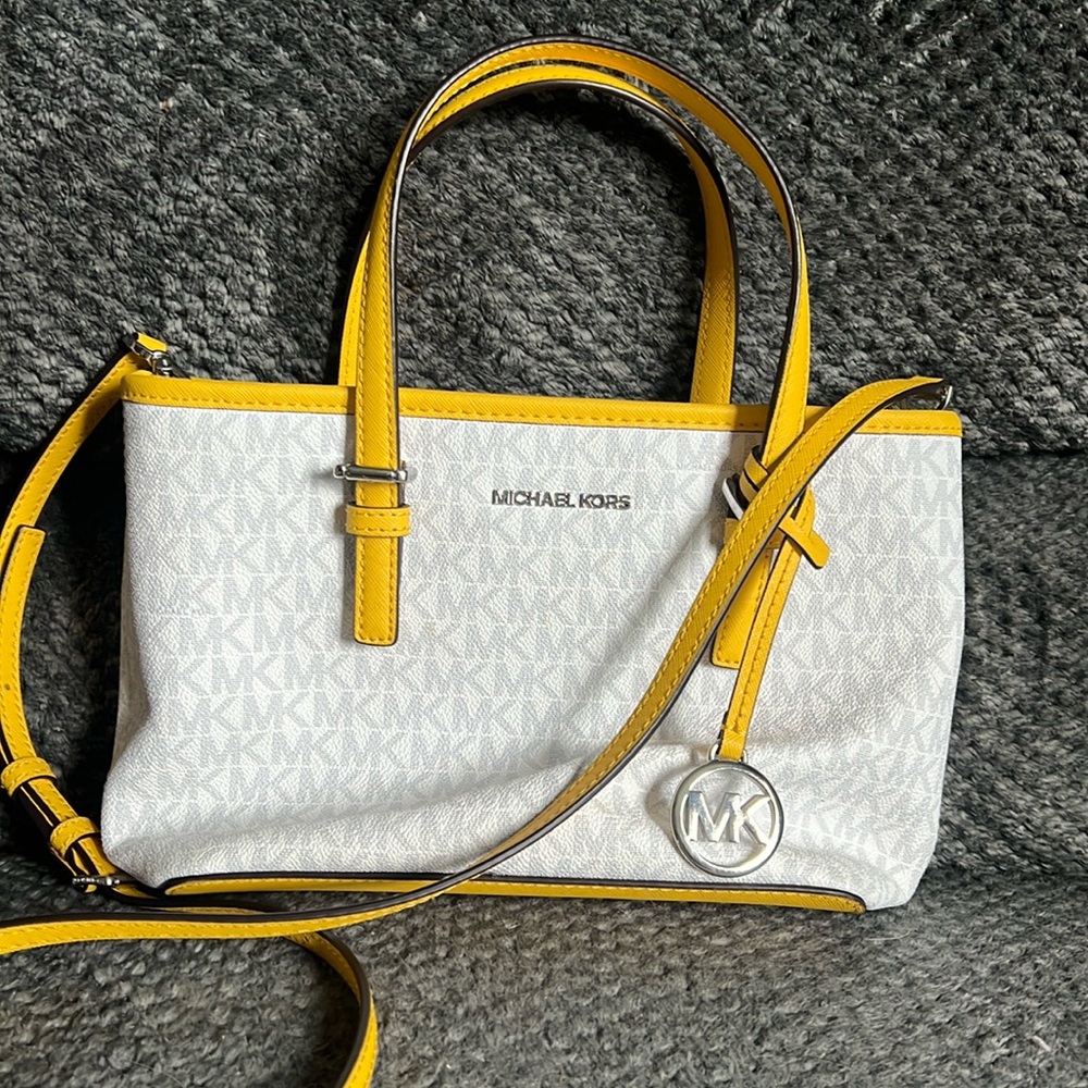 Michael kors purse